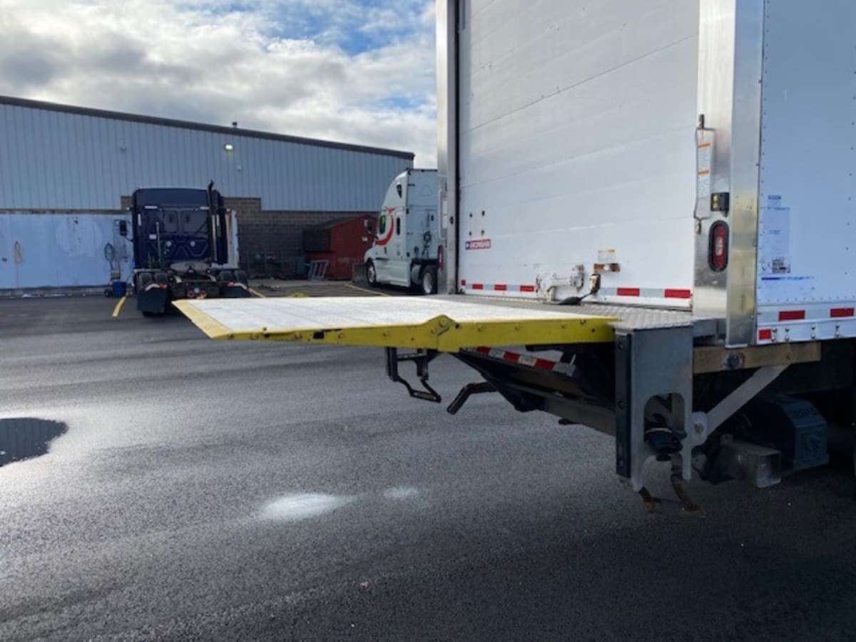 2019 Freightliner/Mercedes M2 106 829939