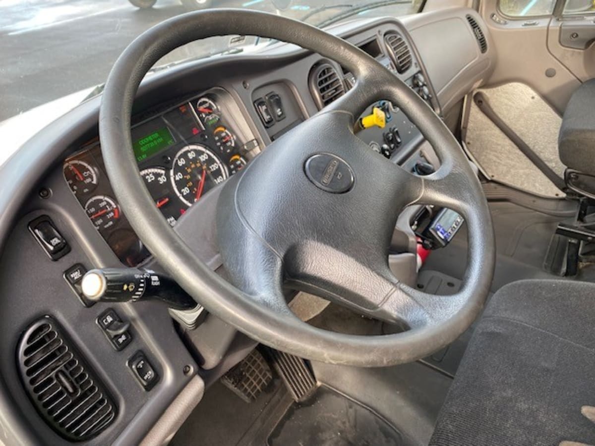 2019 Freightliner/Mercedes M2 106 829939