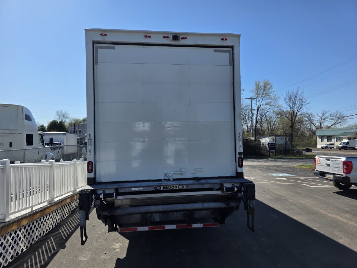 2019 Freightliner/Mercedes M2 106 830077