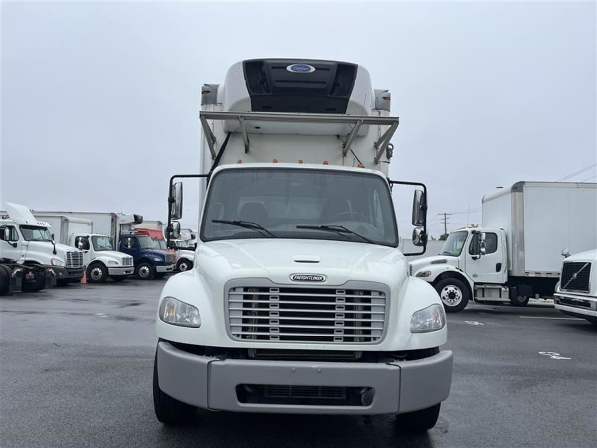 2019 Freightliner M2 106 830209