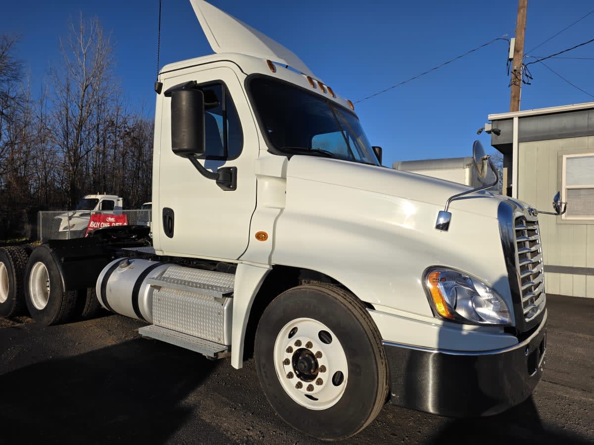 2019 Freightliner/Mercedes CASCADIA 125 830230