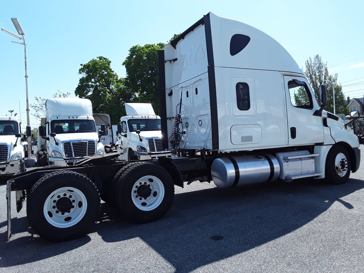 2019 Freightliner/Mercedes NEW CASCADIA PX12664 830479