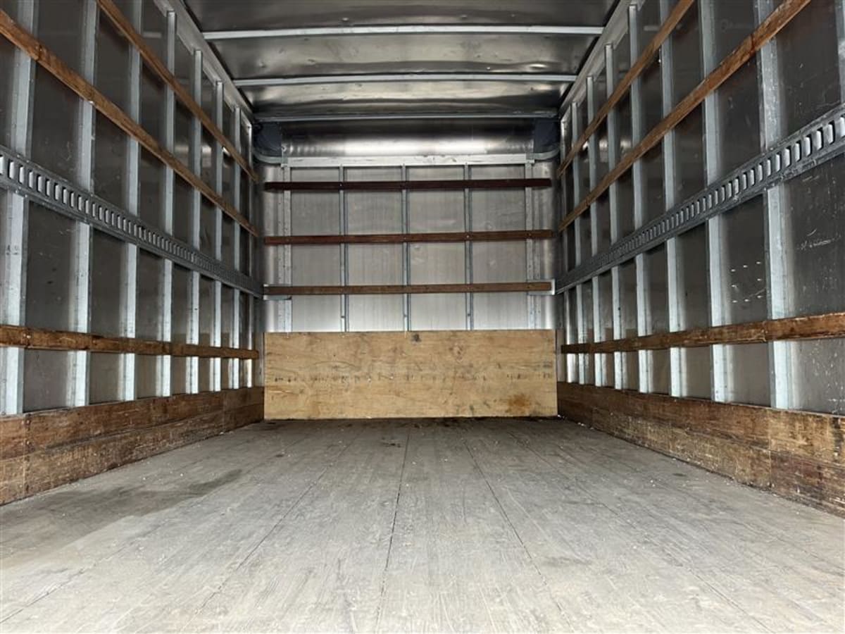 2019 Isuzu NPR HD 830500