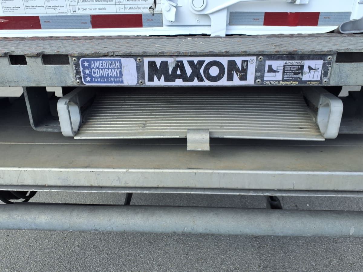 2019 Freightliner/Mercedes M2 106 830563