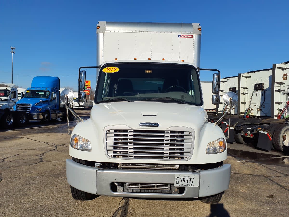 2019 Freightliner/Mercedes M2 106 830612