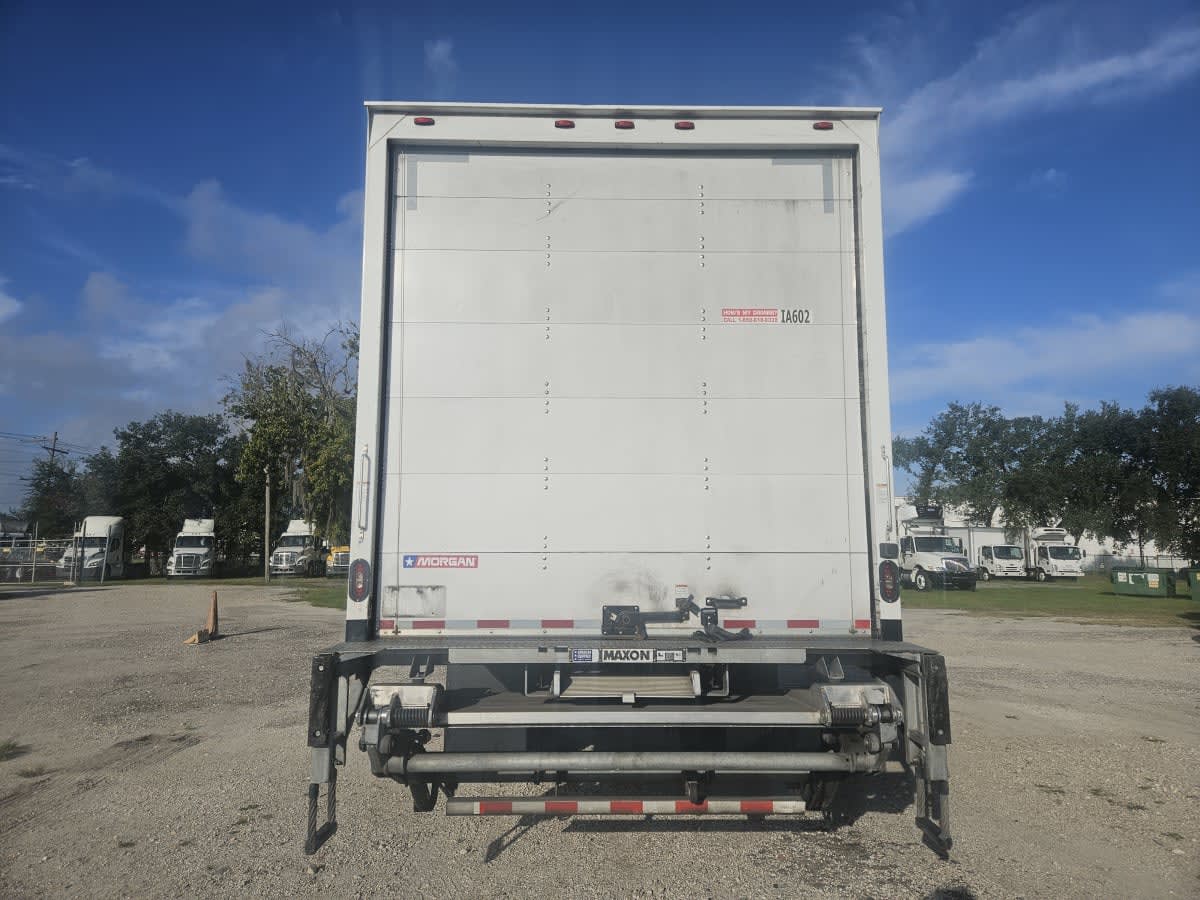 2019 Freightliner/Mercedes M2 106 830650