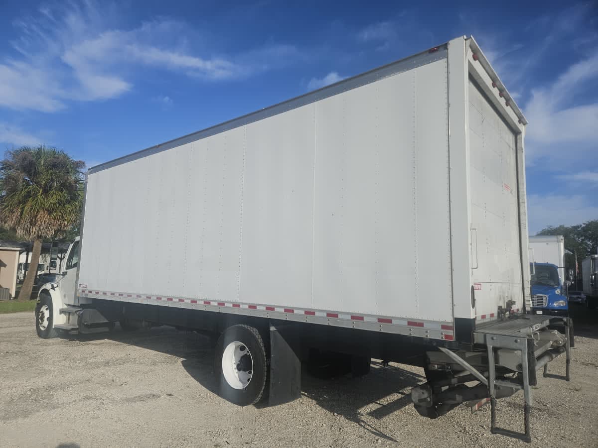 2019 Freightliner/Mercedes M2 106 830650
