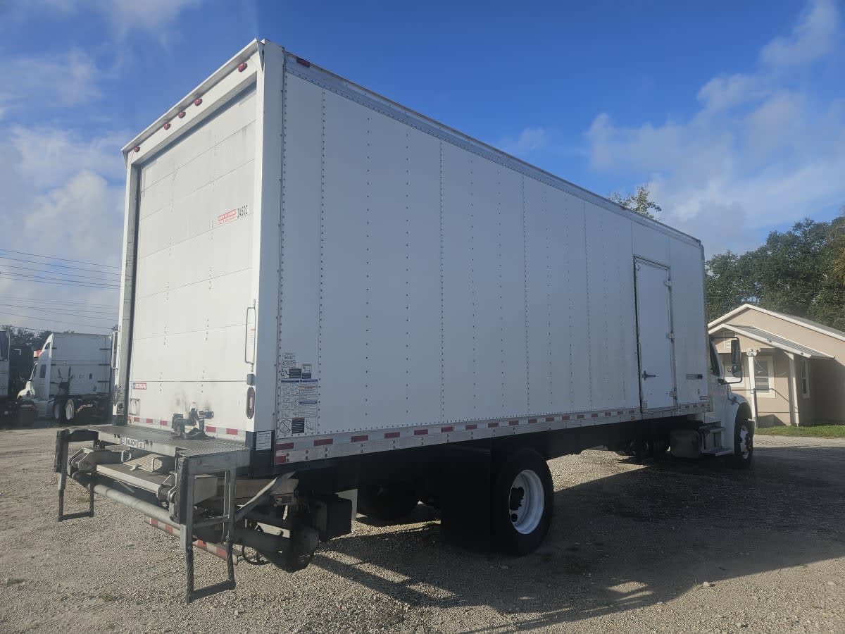 2019 Freightliner/Mercedes M2 106 830650