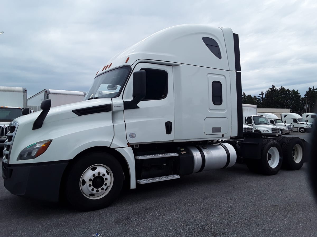 2019 Freightliner/Mercedes NEW CASCADIA PX12664 830656