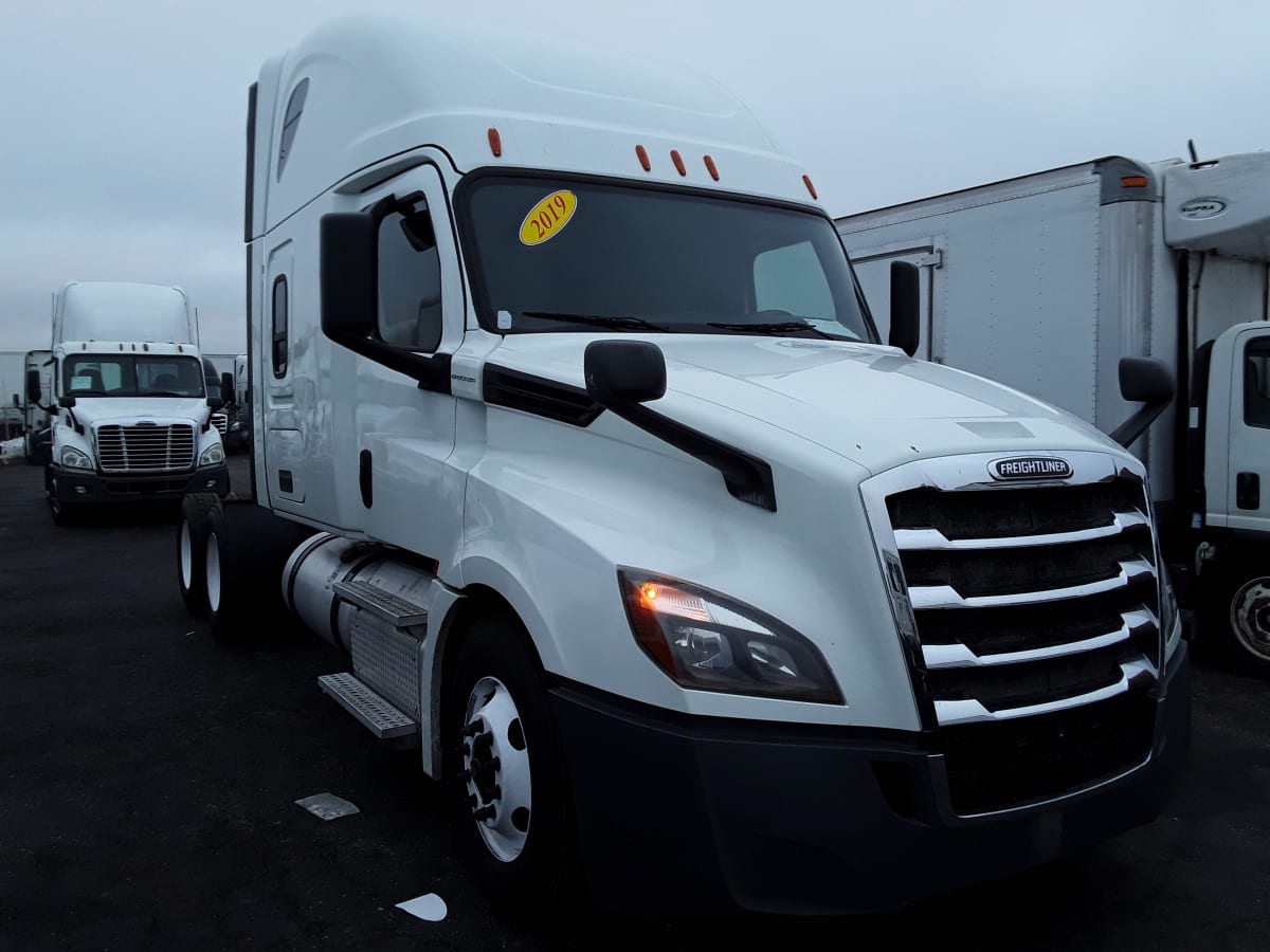 2019 Freightliner/Mercedes NEW CASCADIA PX12664 830661