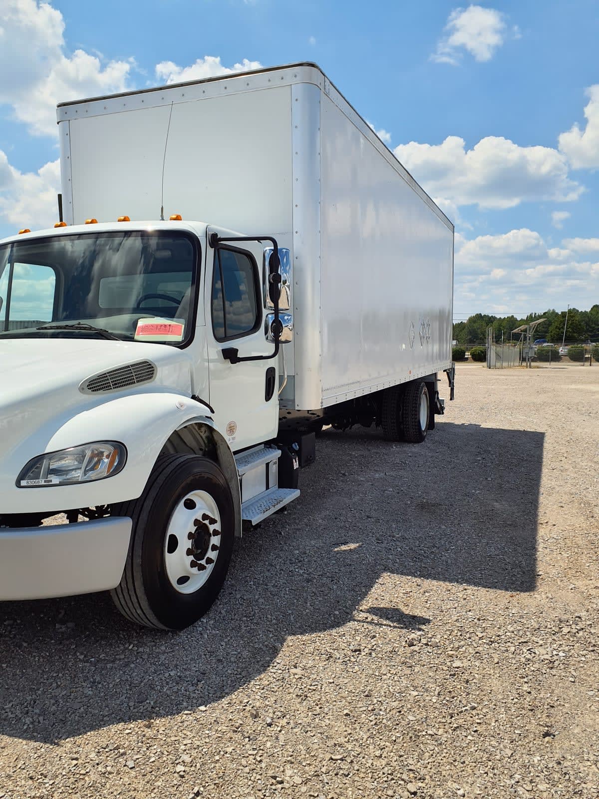 2019 Freightliner M2 106 830687