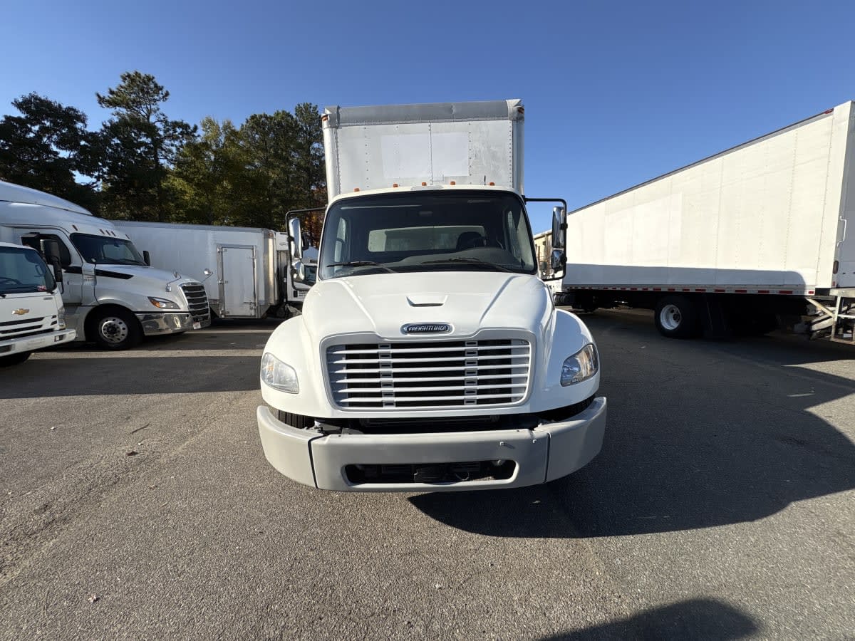 2019 Freightliner/Mercedes M2 106 830695