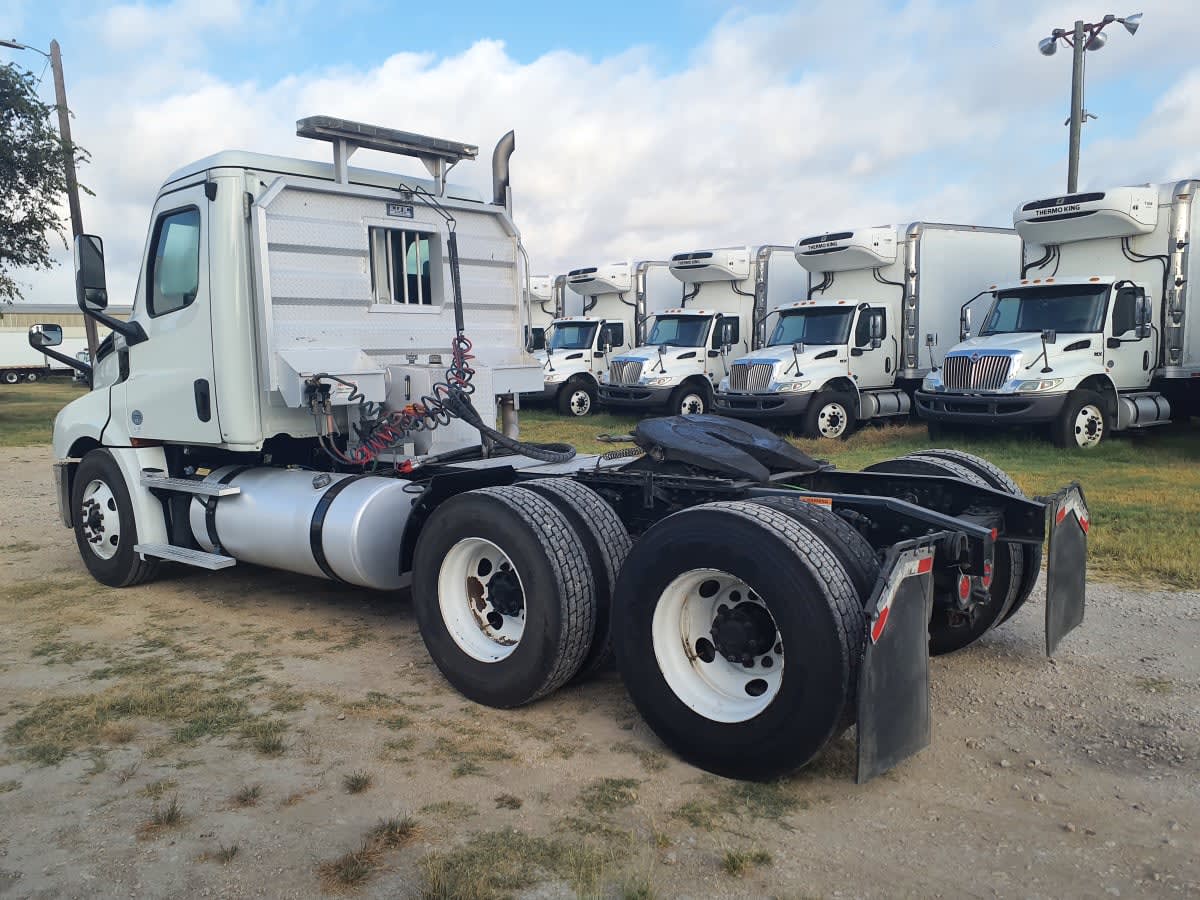 2019 Freightliner Cascadia in Converse, TX — photo 6