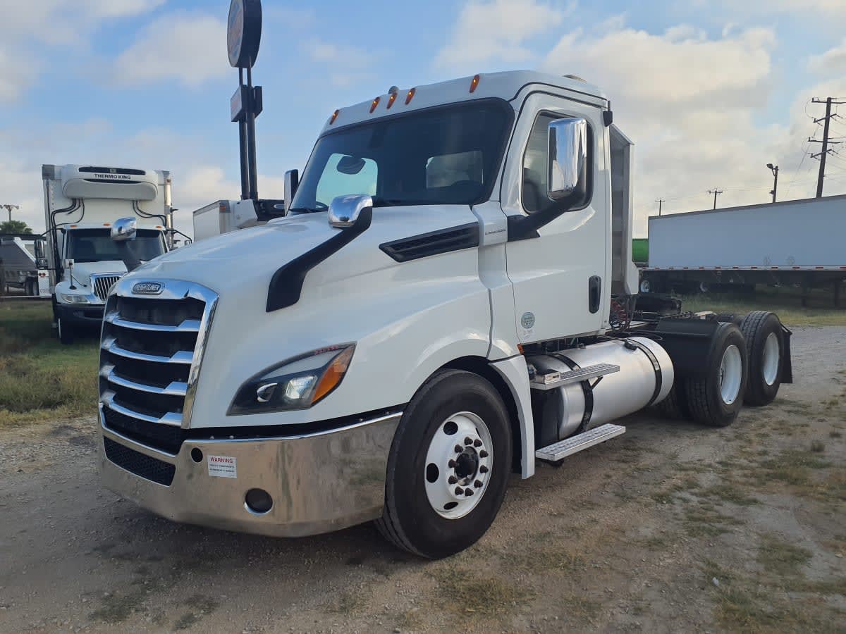 2019 Freightliner Cascadia in Converse, TX — photo 3