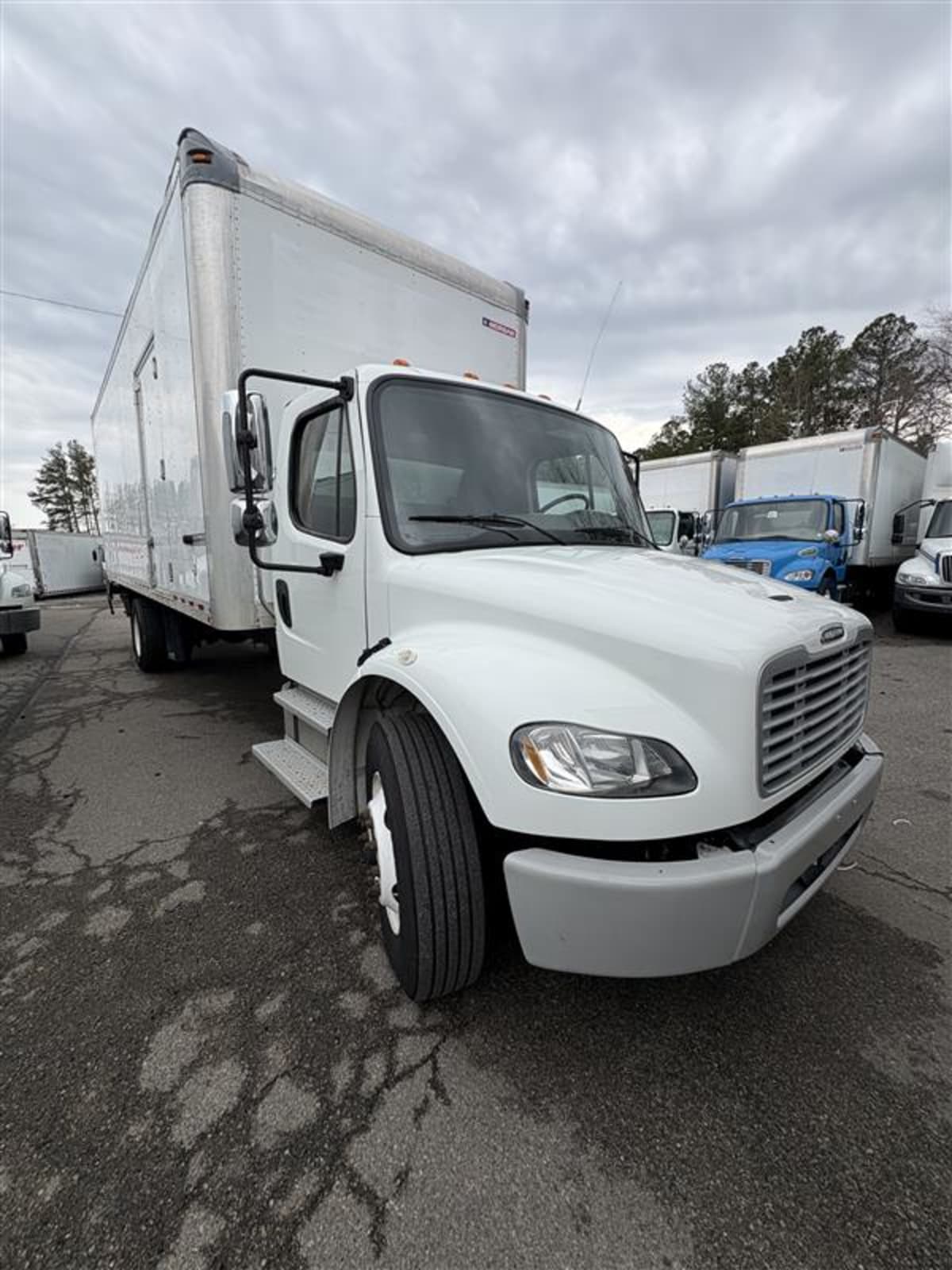2019 Freightliner/Mercedes M2 106 831367