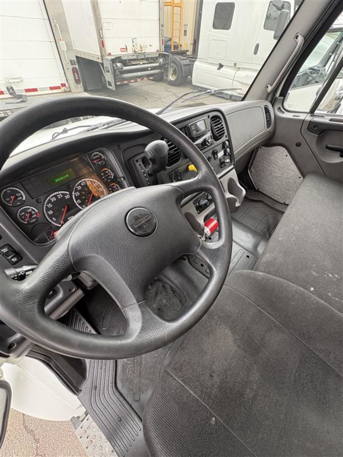 2019 Freightliner/Mercedes M2 106 831367