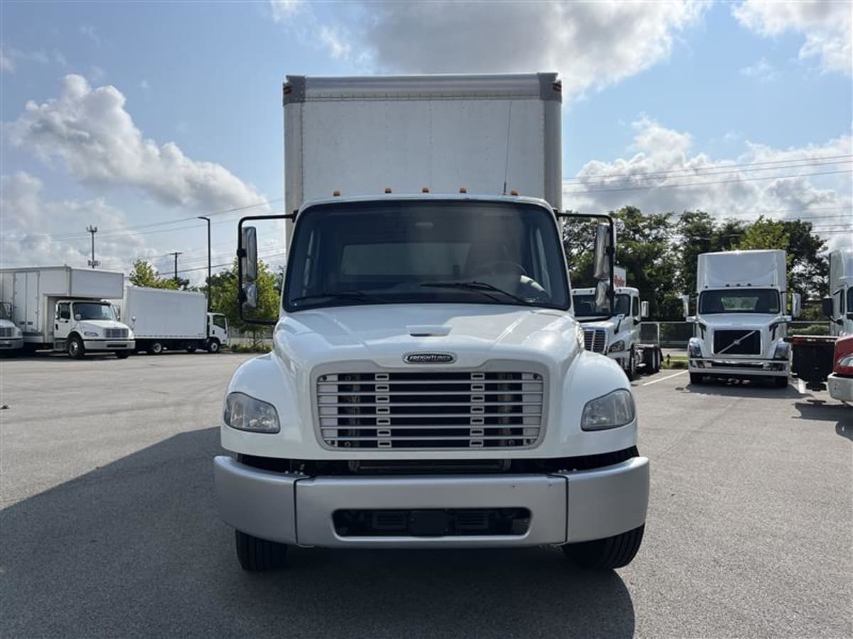 2019 Freightliner M2 106 831370
