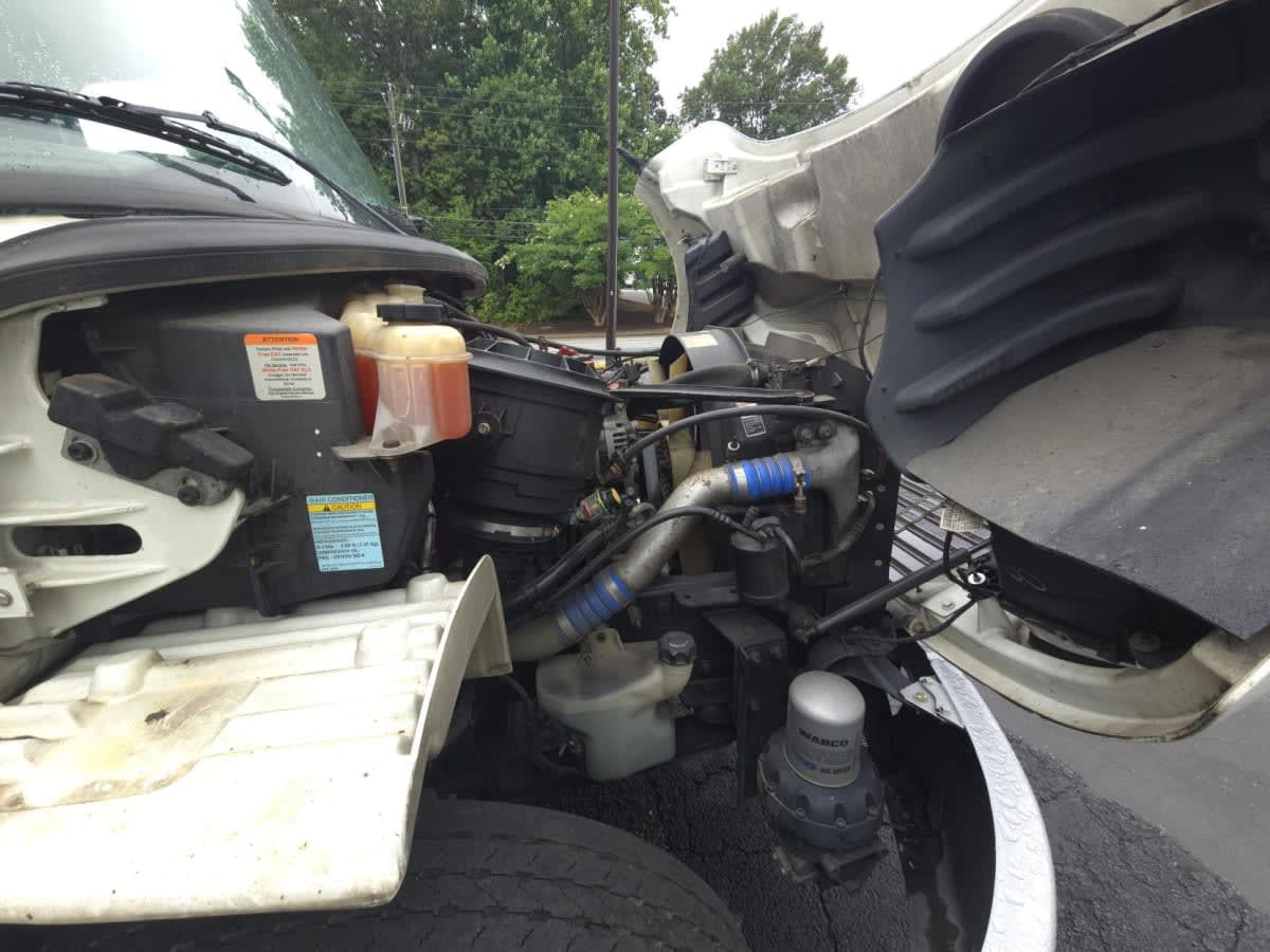 2019 Freightliner M2 106 831376