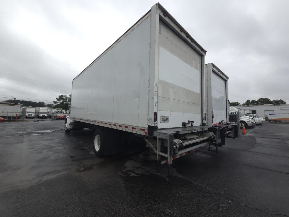 2019 Freightliner M2 106 831376