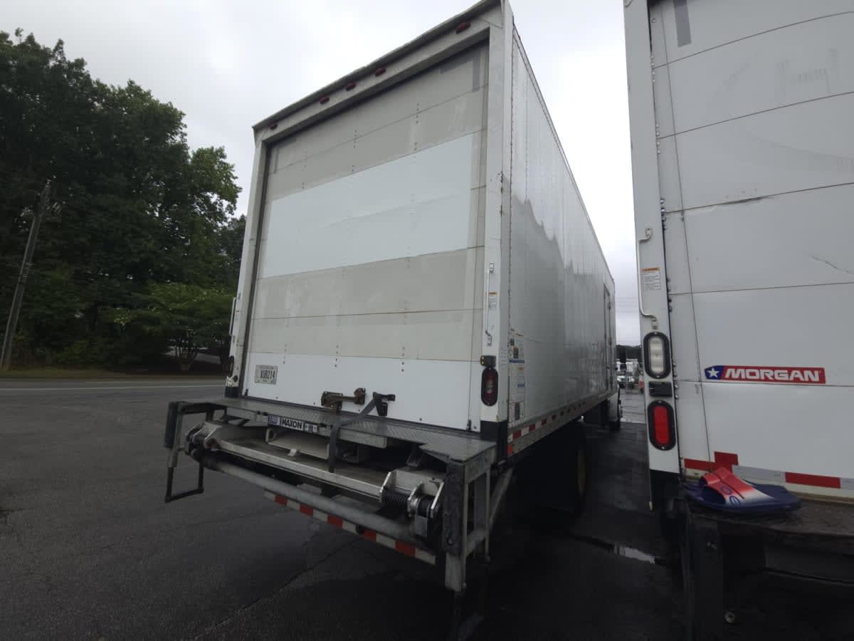 2019 Freightliner M2 106 831376