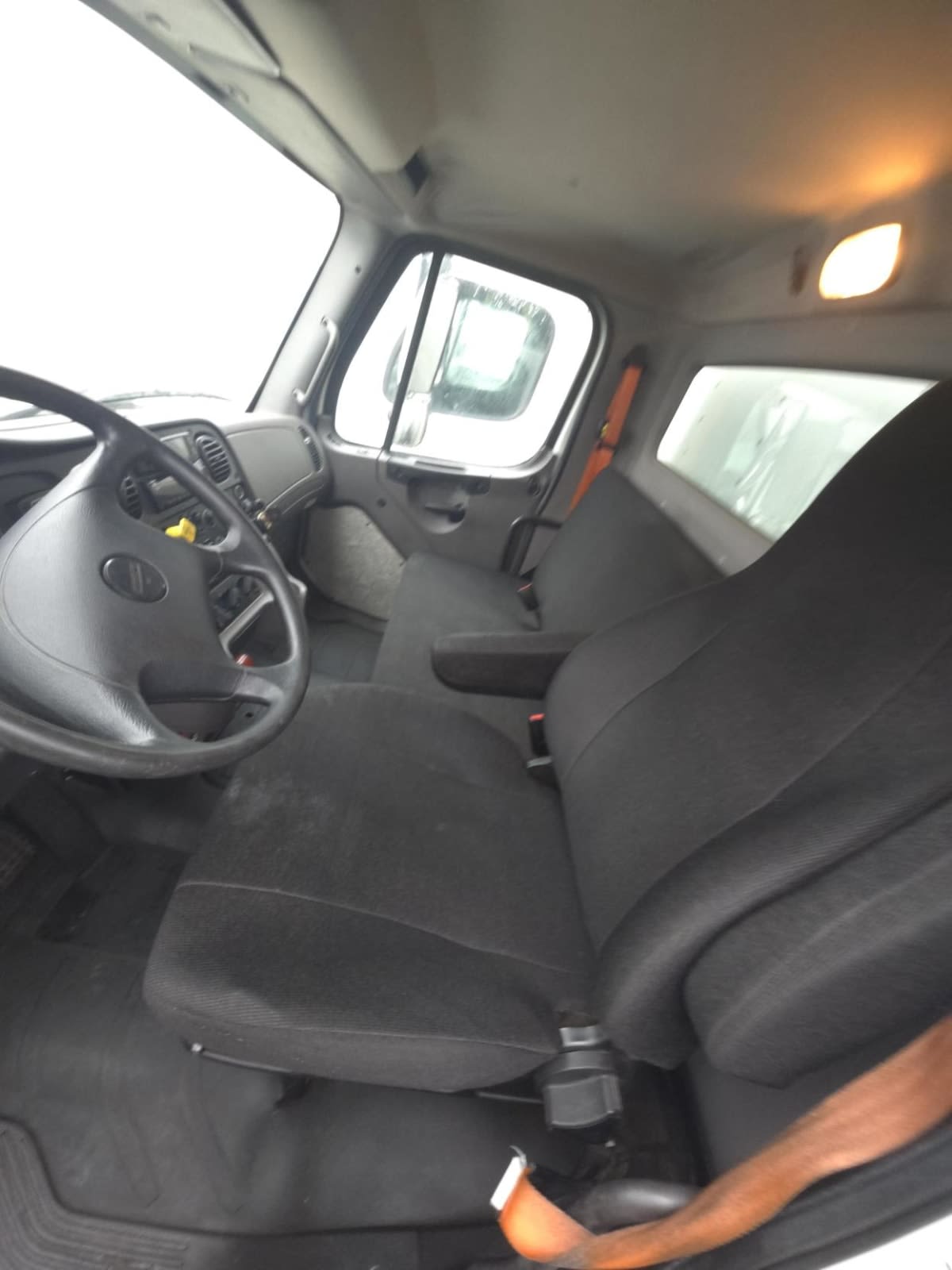 2019 Freightliner M2 106 831376