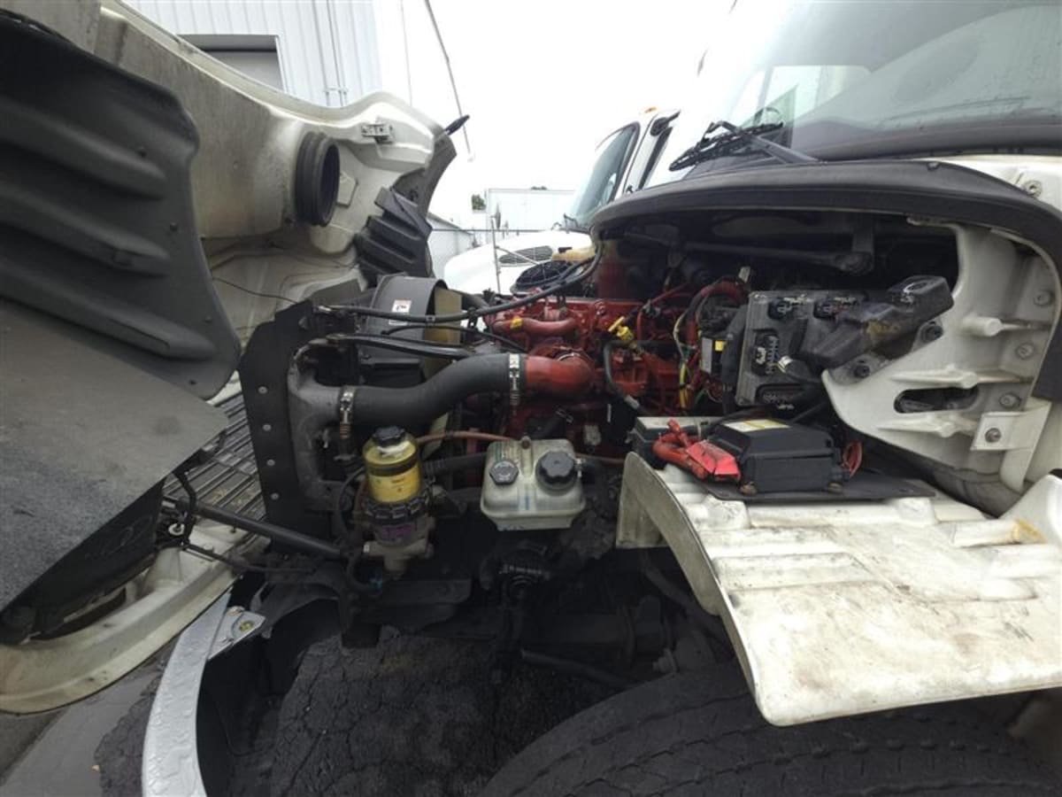 2019 Freightliner M2 106 831376
