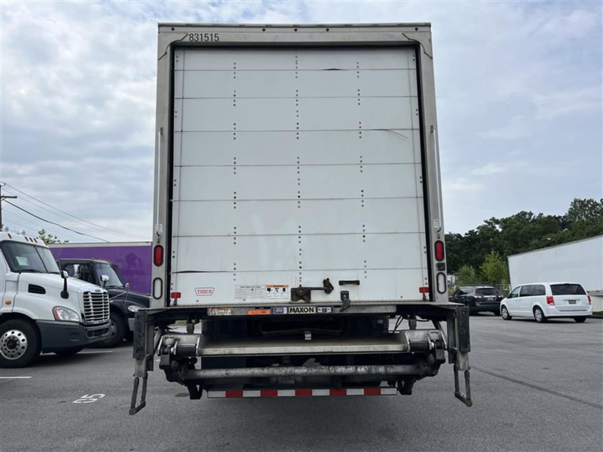 2019 Freightliner M2 106 831515