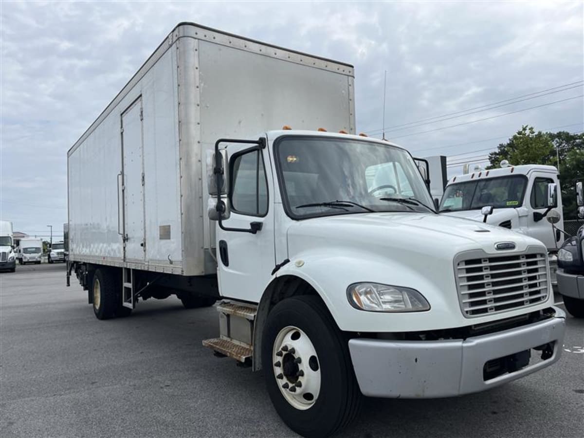 2019 Freightliner M2 106 831515