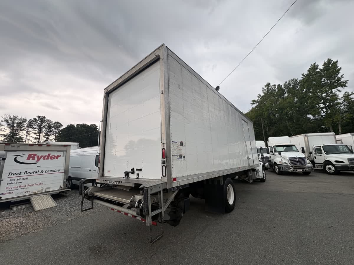 2019 Freightliner/Mercedes M2 106 831520