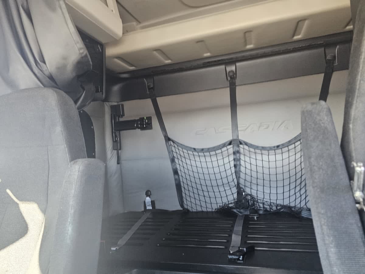 2019 Freightliner/Mercedes NEW CASCADIA PX12664 831545