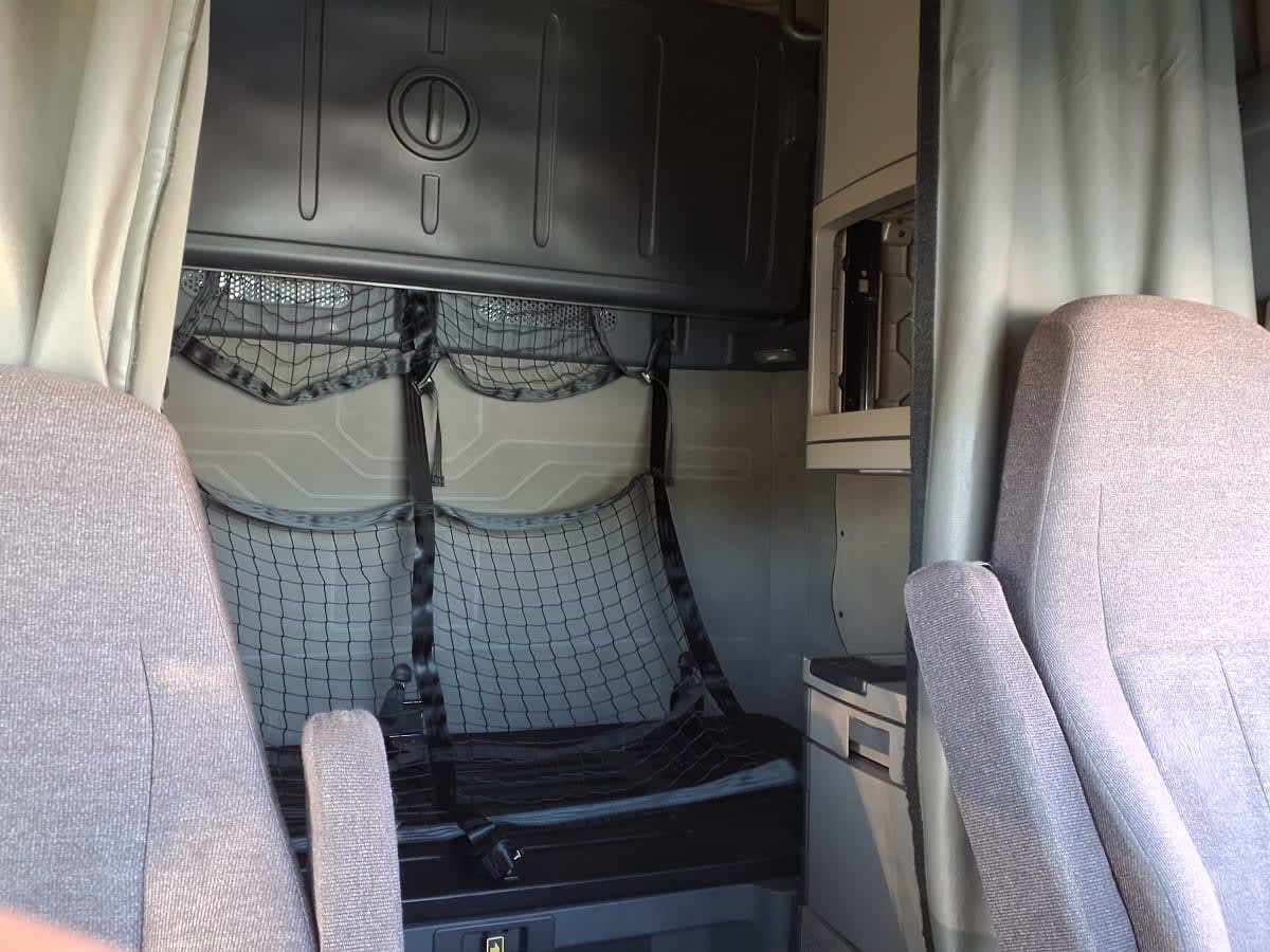 2019 Freightliner/Mercedes CASCADIA 125 831602