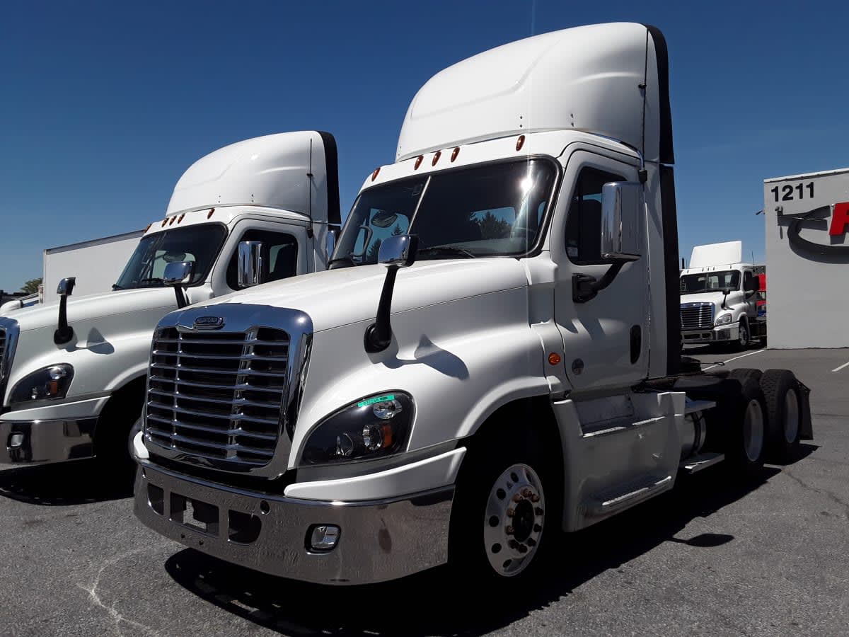 2019 Freightliner/Mercedes CASCADIA 125 832256