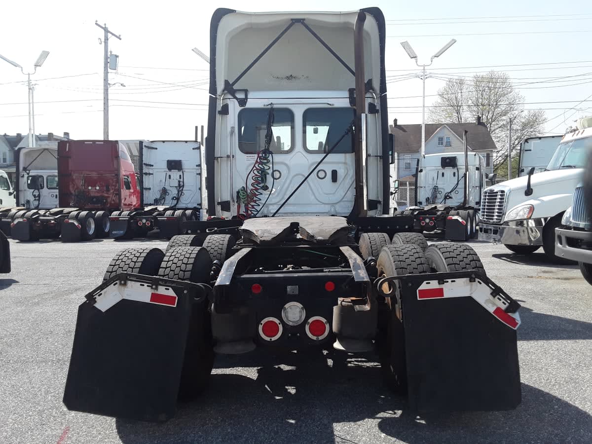 2019 Freightliner/Mercedes CASCADIA 125 832259