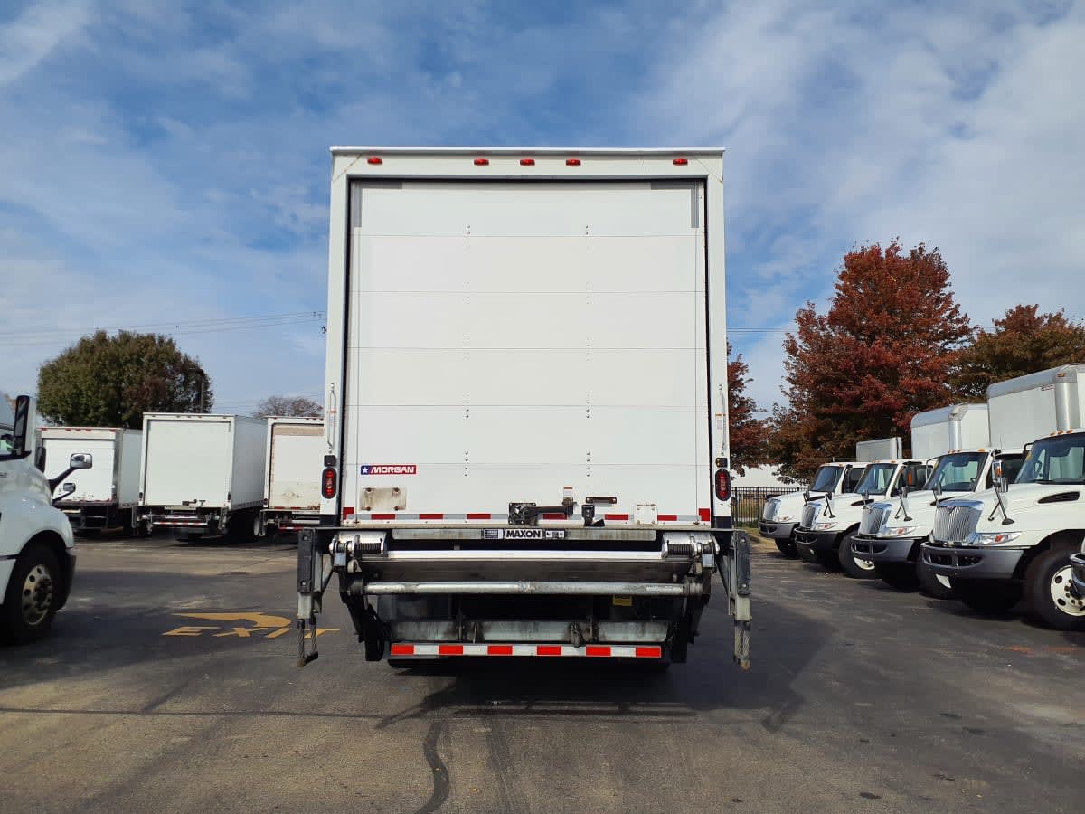 2019 Freightliner/Mercedes M2 106 832452