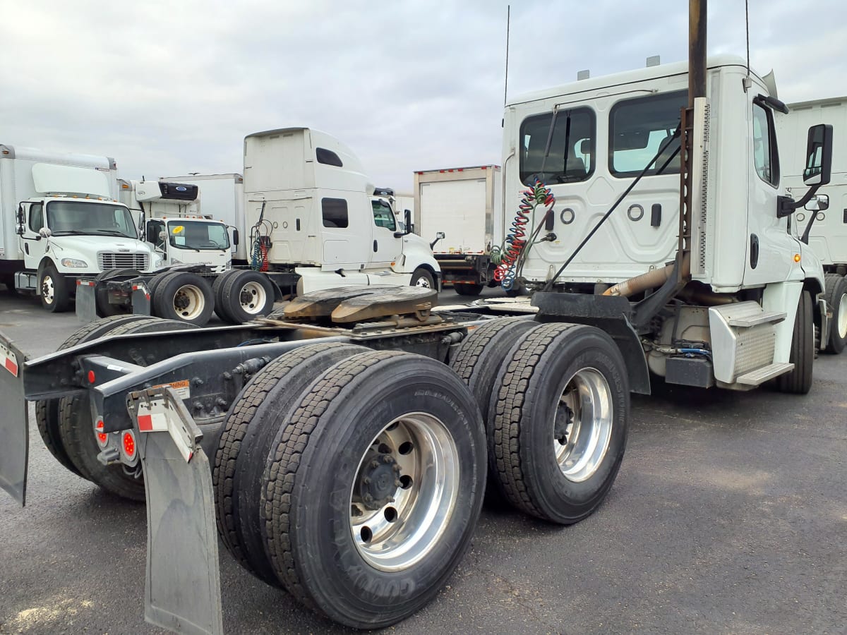 2019 Freightliner/Mercedes CASCADIA 125 832612