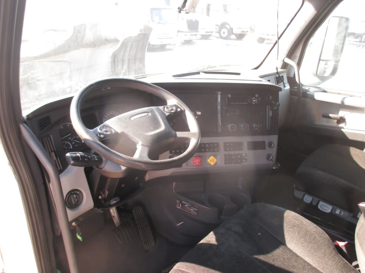 2019 Freightliner/Mercedes NEW CASCADIA PX12664 832650