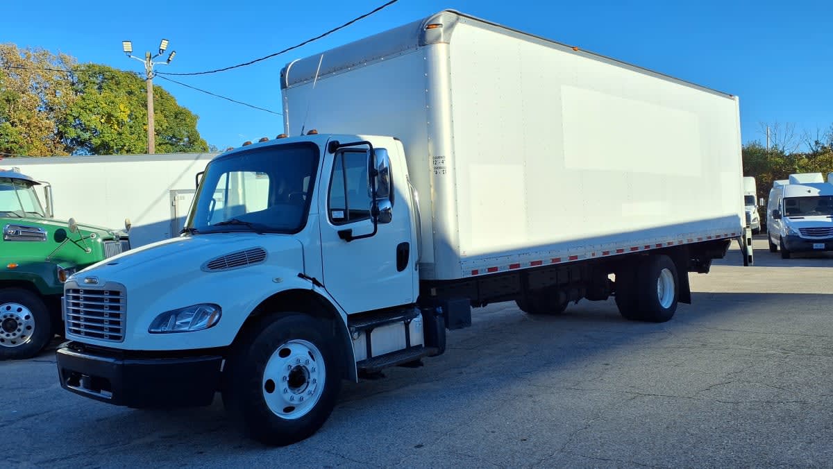 2018 Freightliner/Mercedes M2 106 832708