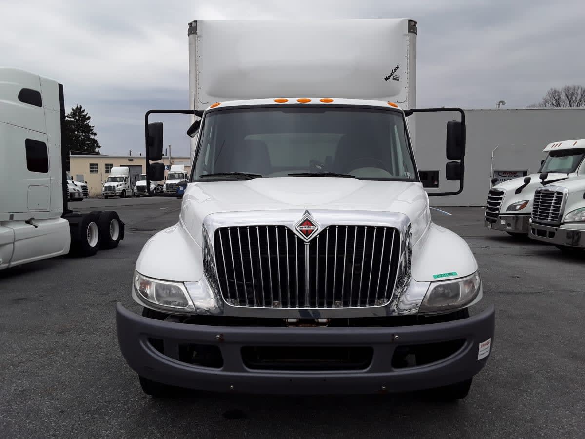 2019 Navistar International 4300 LP 832711