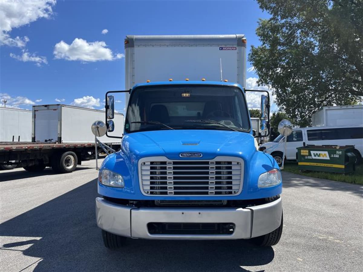 2019 Freightliner M2 106 832725