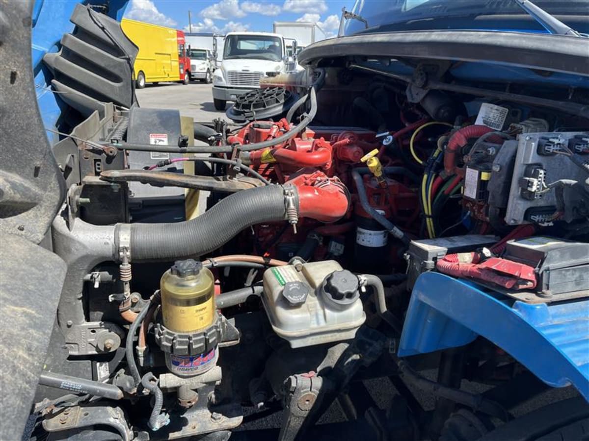 2019 Freightliner M2 106 832725