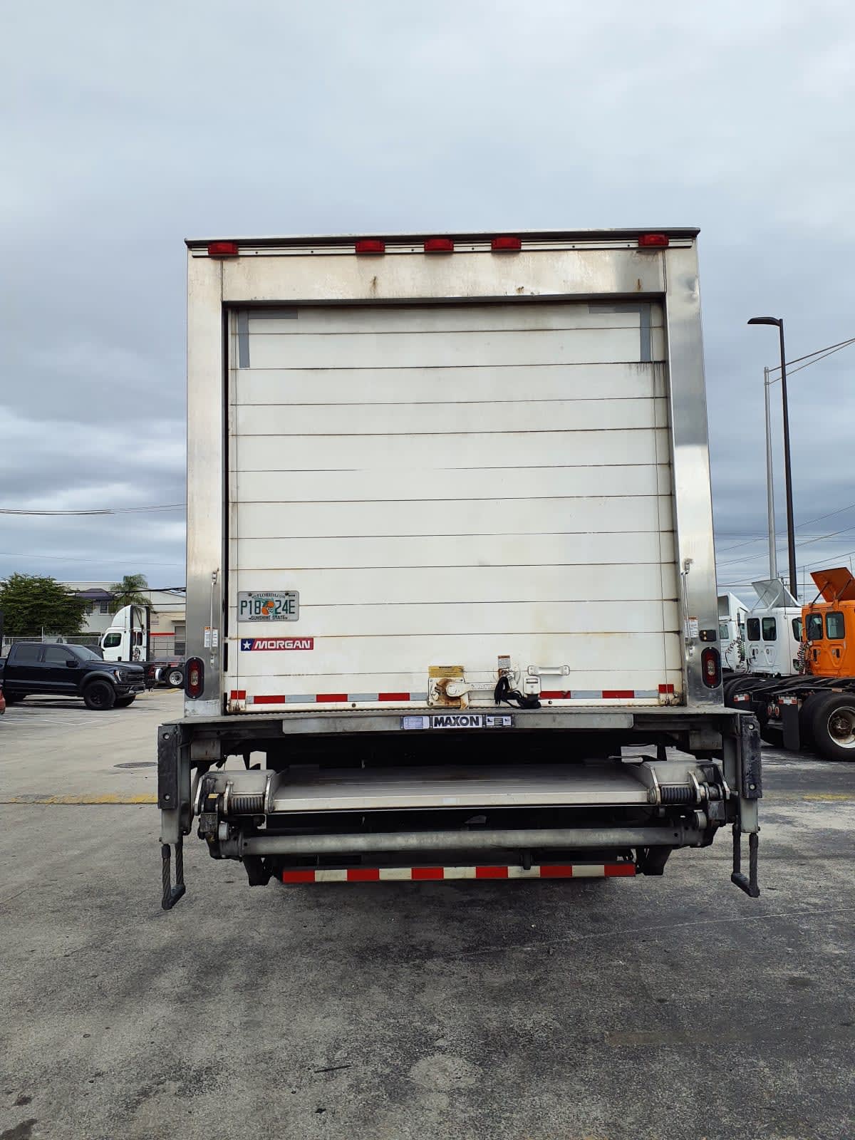 2019 Freightliner M2 106 - image 5