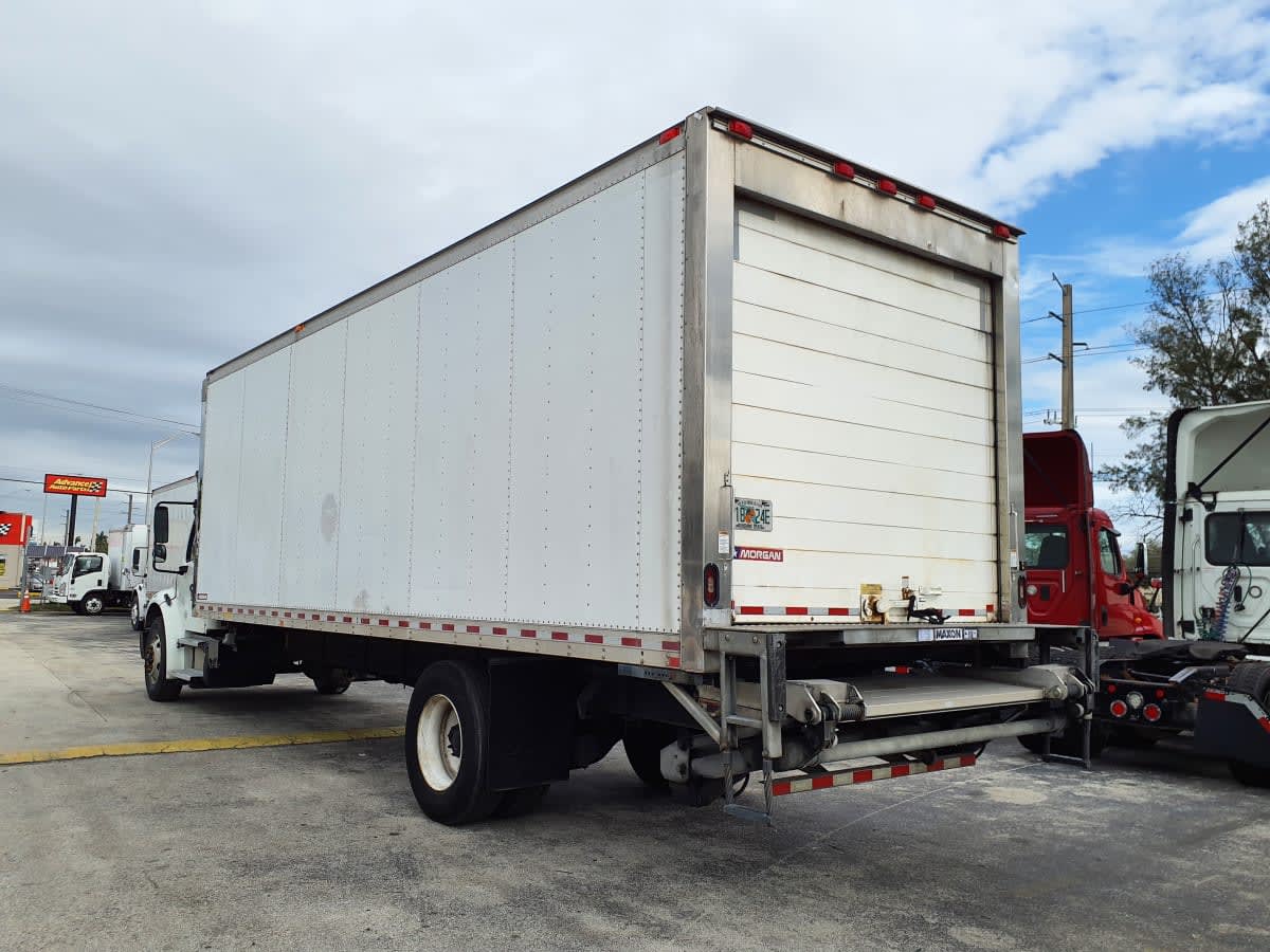 2019 Freightliner M2 106 - image 6