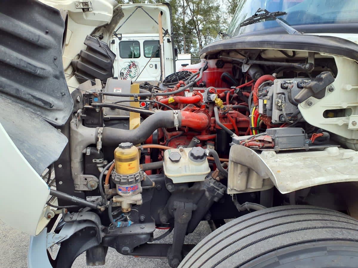 2019 Freightliner M2 106 - image 10