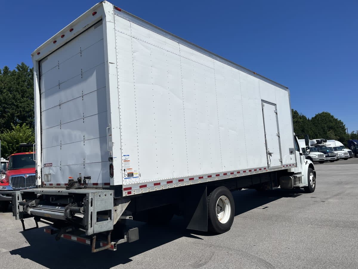 2019 Freightliner M2 106 in Beltsville, MD — photo 4