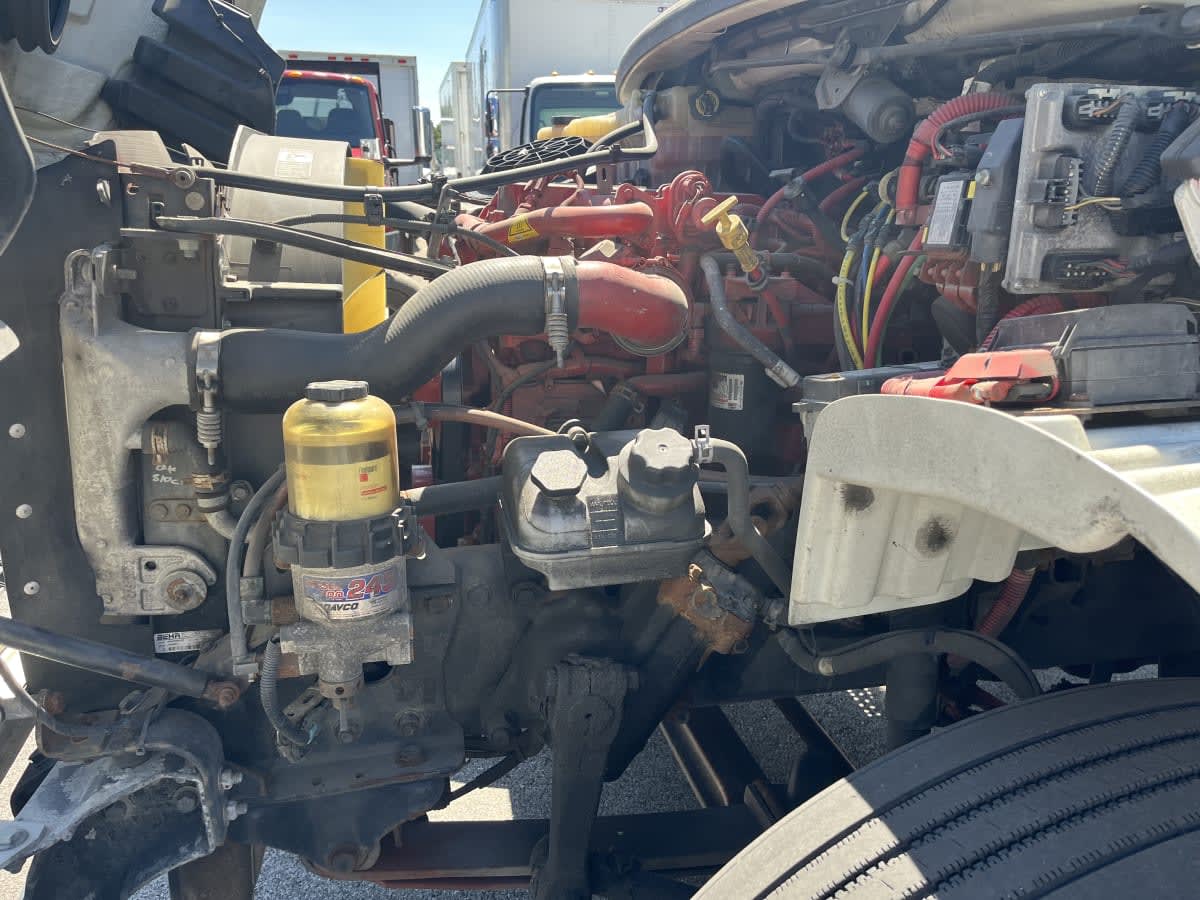 2019 Freightliner/Mercedes M2 106 832761