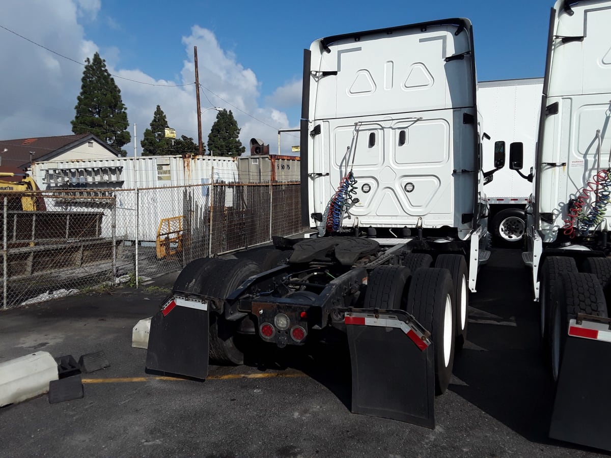 2019 Freightliner/Mercedes NEW CASCADIA PX12664 832834