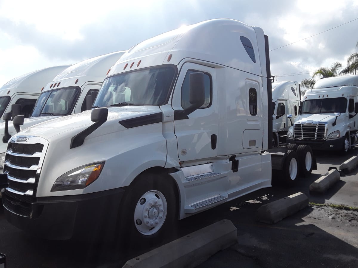 2019 Freightliner/Mercedes NEW CASCADIA PX12664 832834