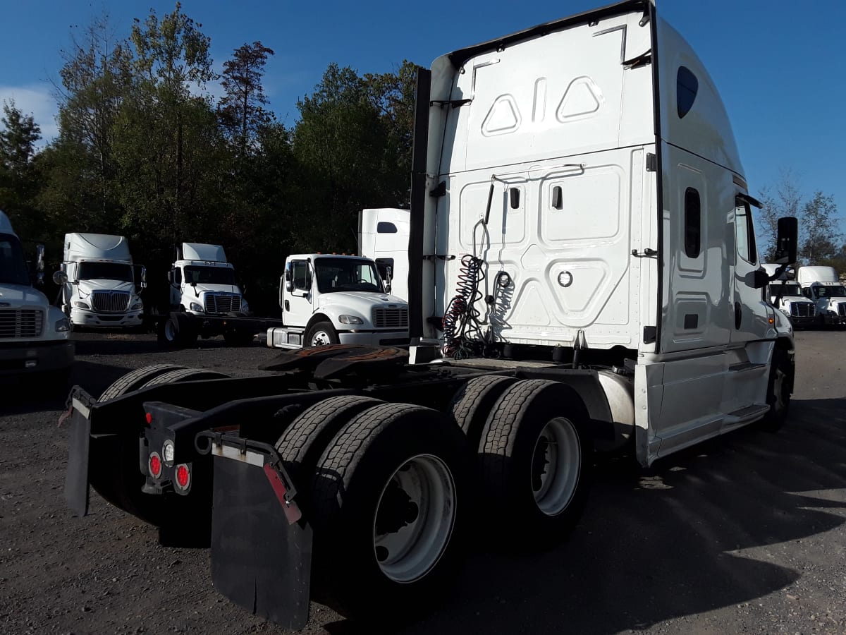 2019 Freightliner/Mercedes CASCADIA 125 832849