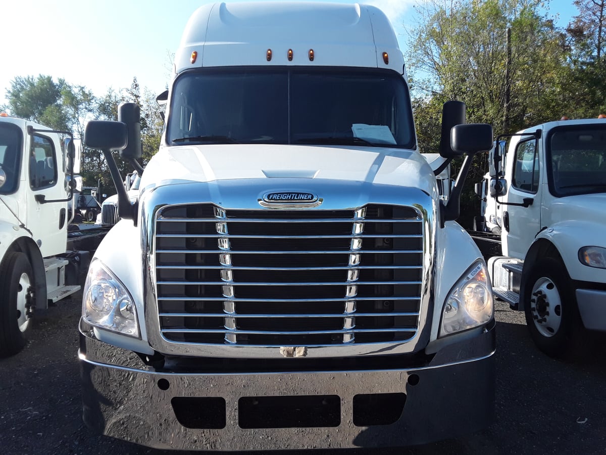 2019 Freightliner/Mercedes CASCADIA 125 832849