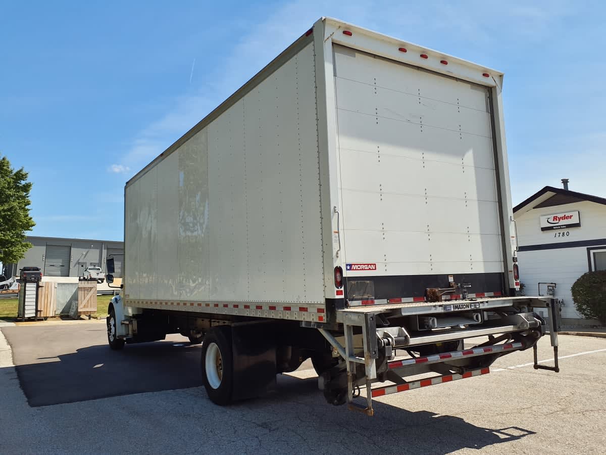 2019 Freightliner M2 106 832894